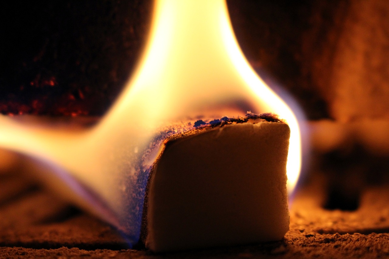 重生之狂暴火法,奇幻世界的英雄成长与奥秘探索