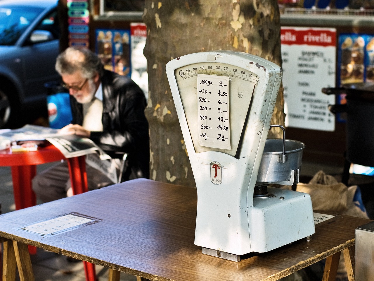 家乐福最新海报引领潮流,打造全新购物体验