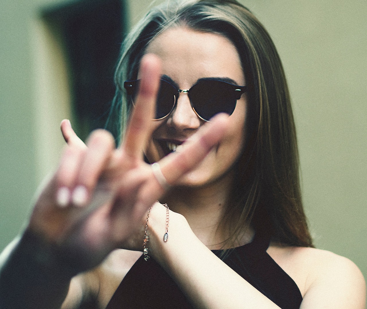 探索最新时尚潮流,QQ头像女时尚精选(2016最新版)